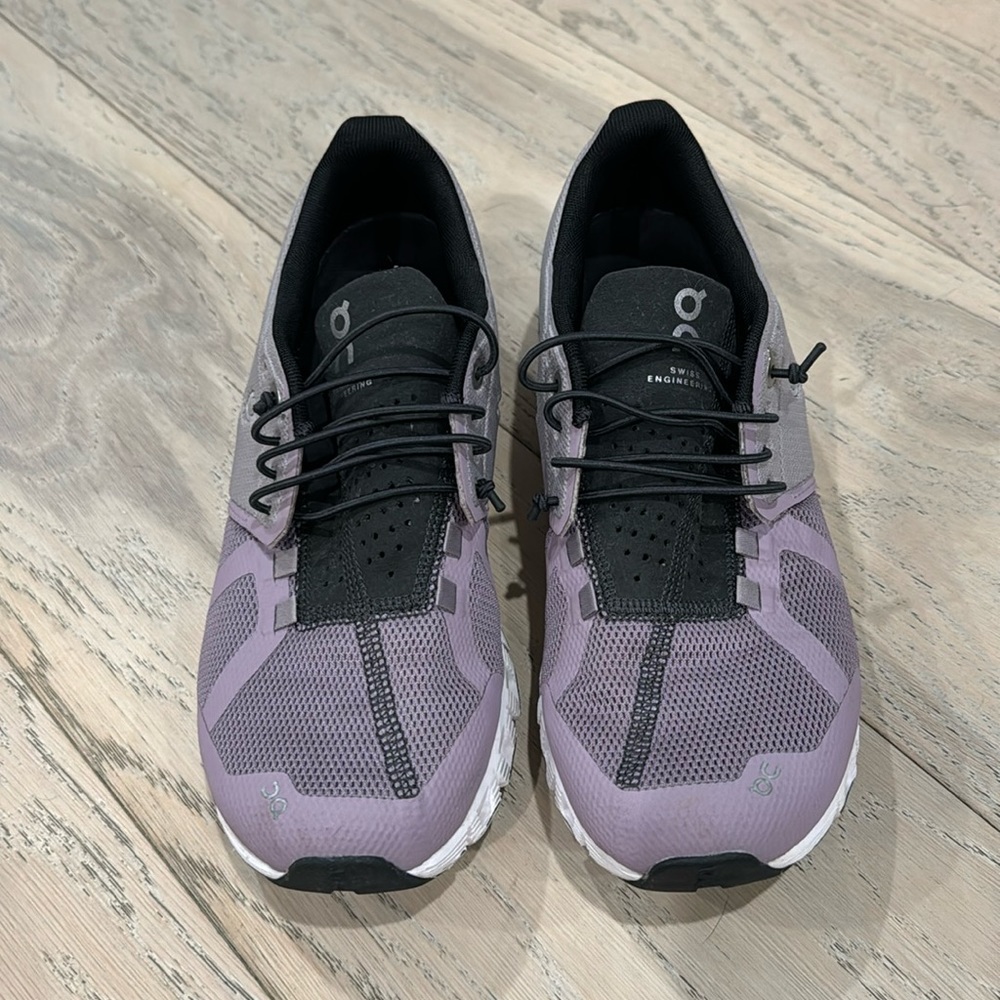 On Cloud Sneakers (Barely Worn)!! - image 2